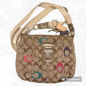 Coach Poppy Signature Crossbody Swing Pack – Limited Edition